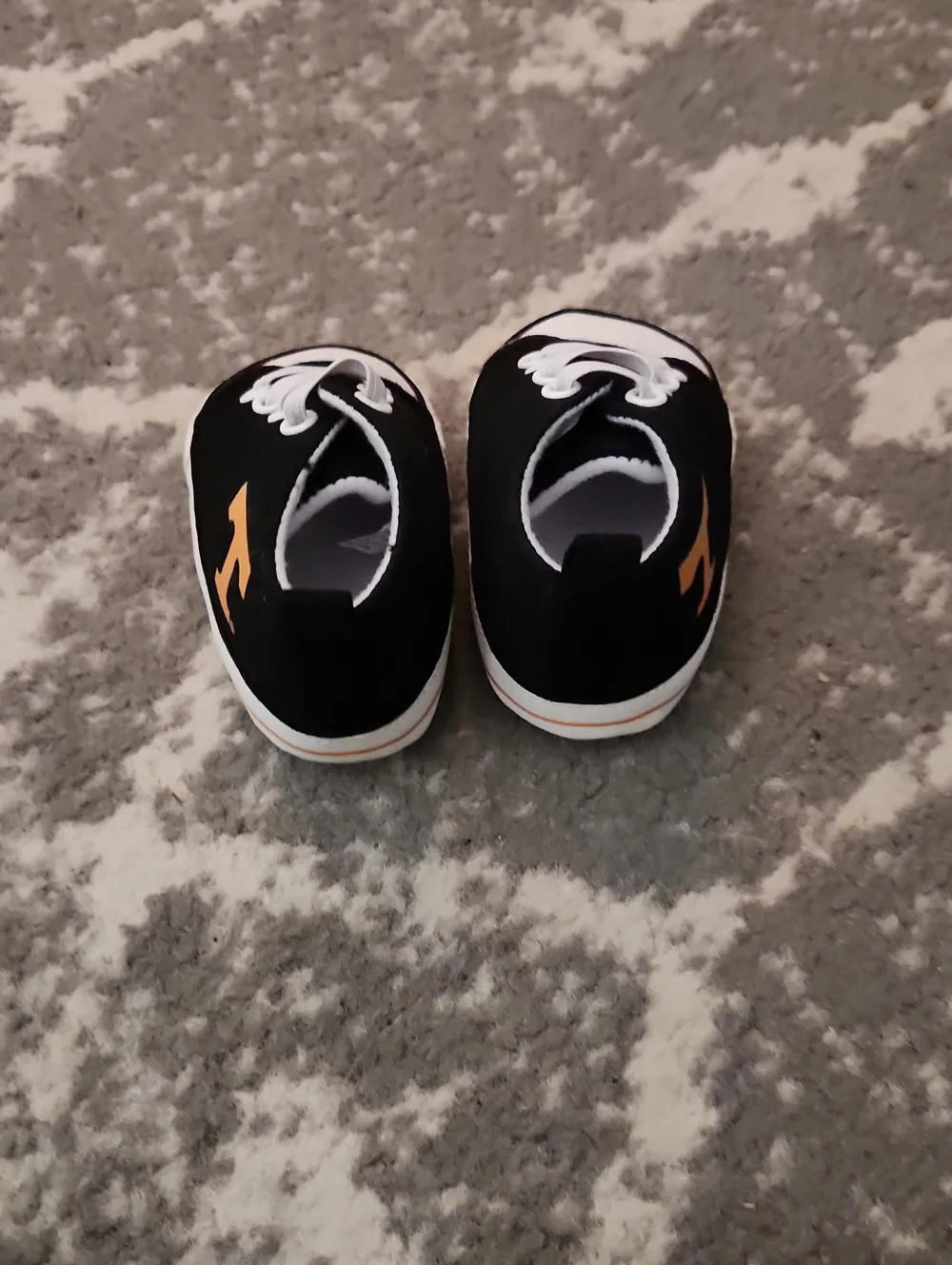 Baby Fanatic Pre-Waljers High-Top Unisex Baby Shoes. NCAA Tennessee Volunteers.